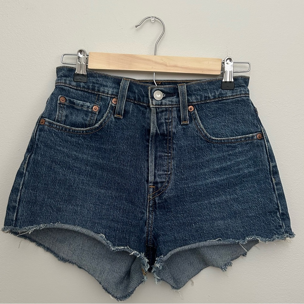 LEVIS 501 DARK WASH DENIM SHORTS